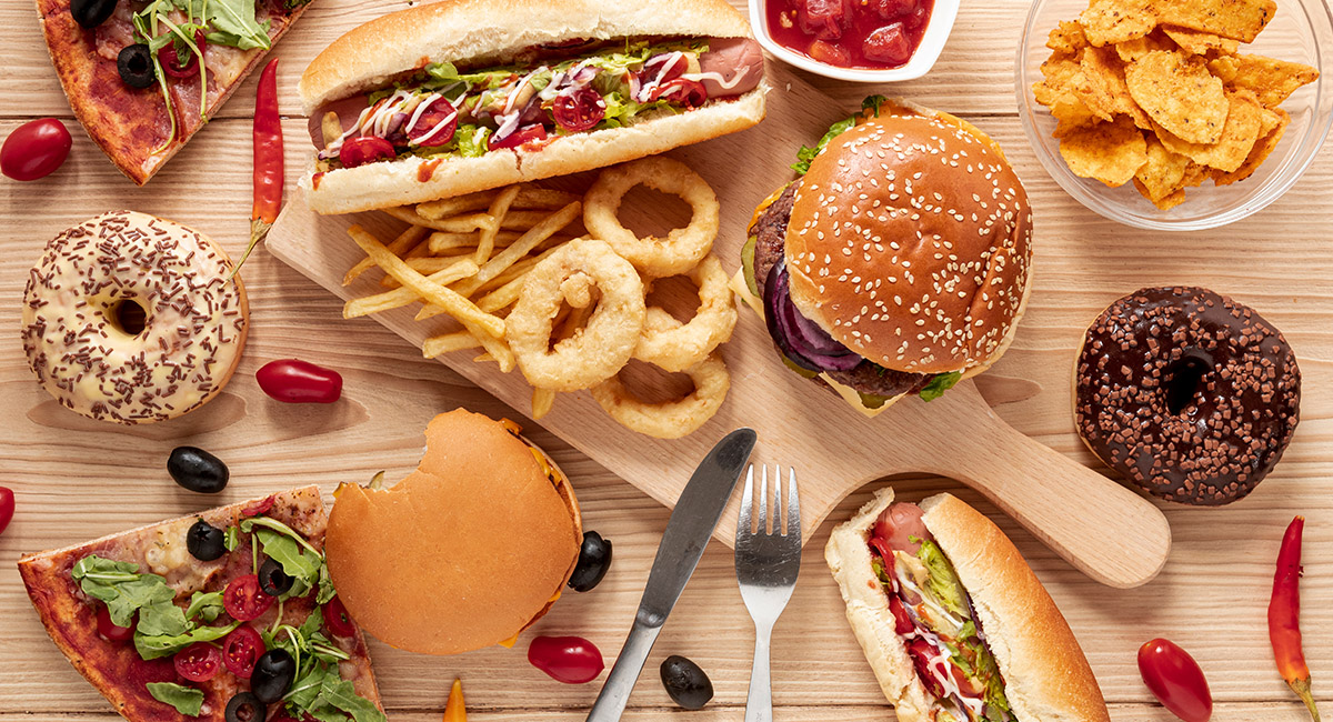 Uống trà xanh giảm cân có được ăn uống thoải mái?